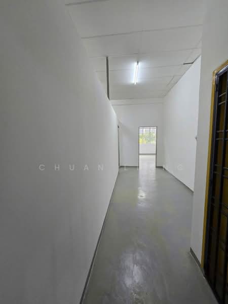 Kedai / Pejabat untuk Dijual di Senai (Kulai) - Chuan Liang - Corridor - PropertyGuru.com.my