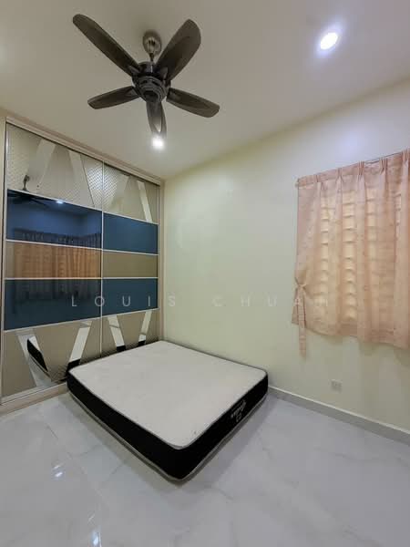 Rumah Teres 2 Tingkat untuk Dijual di Kampung Perlis (Bayan Lepas) - Louis Chuah - Bedroom - PropertyGuru.com.my