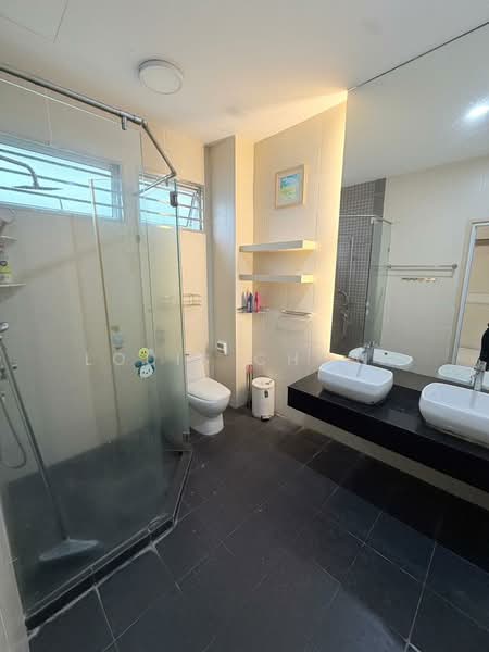 Rumah Teres 2 Tingkat untuk Dijual di Kampung Perlis (Bayan Lepas) - Louis Chuah - Bathroom - PropertyGuru.com.my