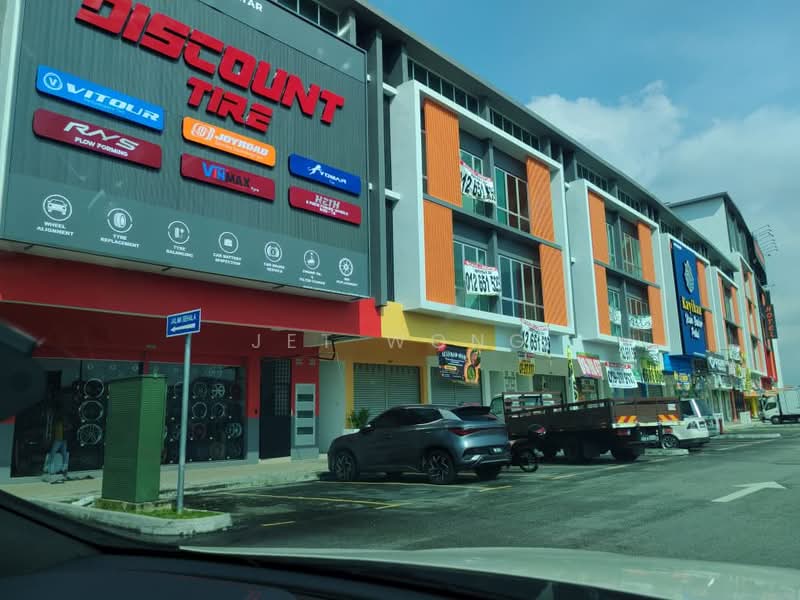 Shop for Sale in Bandar Tasik Puteri (Rawang) - Jet Wong - Exterior - PropertyGuru.com.my