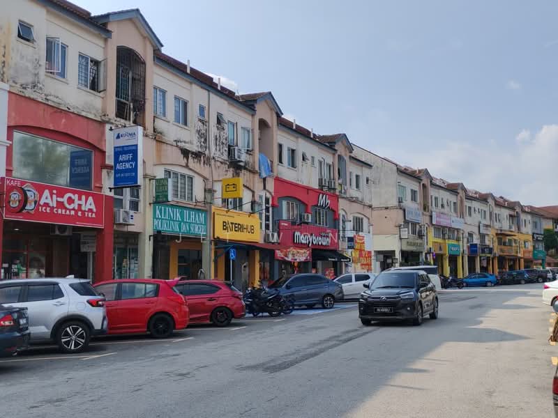 Shop for Sale in Bandar Tasik Puteri (Rawang) - Jet Wong - Exterior - PropertyGuru.com.my