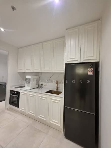 Servis Apartment untuk Disewa di Lumi Tropicana Serviced Residence - Roland Long - Kitchen - PropertyGuru.com.my