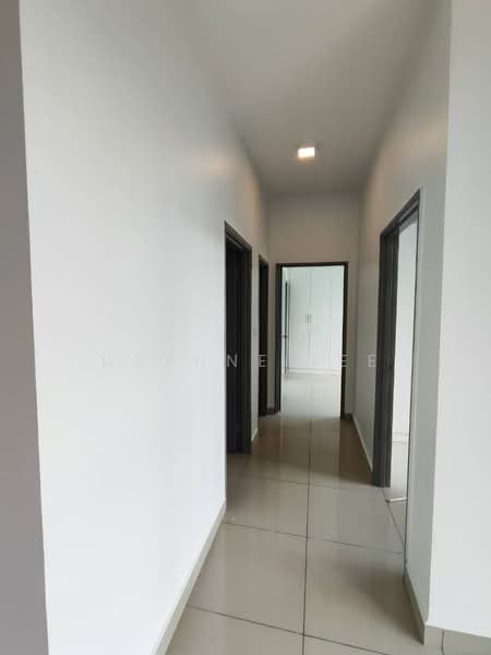 Pangsapuri untuk Disewa di Austin Regency (Pangsapuri Austin Perdana) - Daphne Lee - Corridor - PropertyGuru.com.my