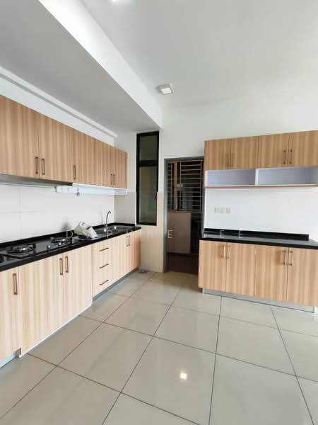 Pangsapuri untuk Disewa di Austin Regency (Pangsapuri Austin Perdana) - Daphne Lee - Kitchen - PropertyGuru.com.my