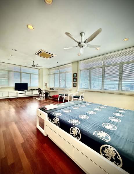 Kondominium untuk Dijual di Mayfair Condominium - KK Kwok - Bedroom - PropertyGuru.com.my