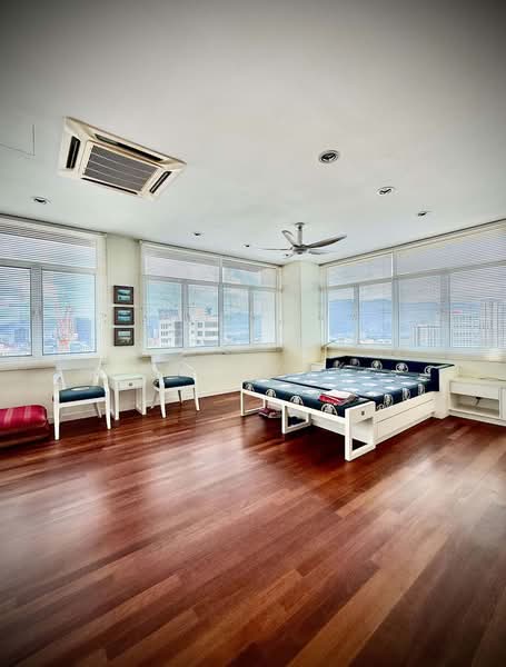 Kondominium untuk Dijual di Mayfair Condominium - KK Kwok - Bedroom - PropertyGuru.com.my