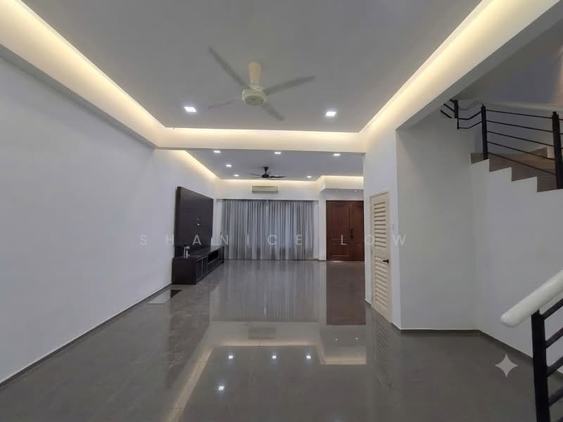Rumah Teres 2 Tingkat untuk Disewa di Bandar Puteri Puchong (Puchong) - Shanice Low - Living Room - PropertyGuru.com.my