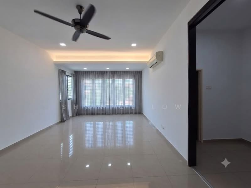 Rumah Teres 2 Tingkat untuk Disewa di Bandar Puteri Puchong (Puchong) - Shanice Low - Living Room - PropertyGuru.com.my
