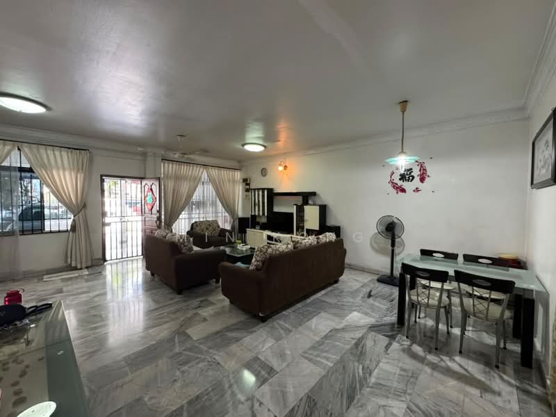 2-storey Terraced House for Sale in Taman Sri Skudai (Skudai) - Min Kong - Living Room - PropertyGuru.com.my