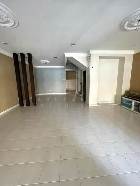 Rumah Teres 2 Tingkat untuk Dijual di Denai Alam (Shah Alam) - Absyarie Syafiq Shahrin - Living Room - PropertyGuru.com.my
