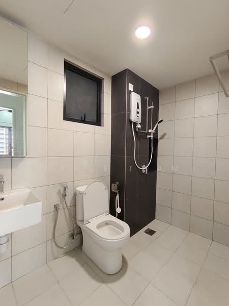Servis Apartment untuk Disewa di D'Cosmos Residences - Grace Tham - Bathroom - PropertyGuru.com.my