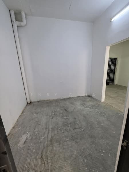 Shop / Office for Rent in Taman Desa (Kuala Lumpur) - Henry Chiah - Interior - PropertyGuru.com.my