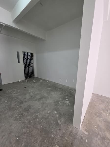Shop / Office for Rent in Taman Desa (Kuala Lumpur) - Henry Chiah - Interior - PropertyGuru.com.my