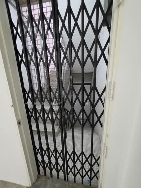 Shop / Office for Rent in Taman Desa (Kuala Lumpur) - Henry Chiah - Corridor - PropertyGuru.com.my