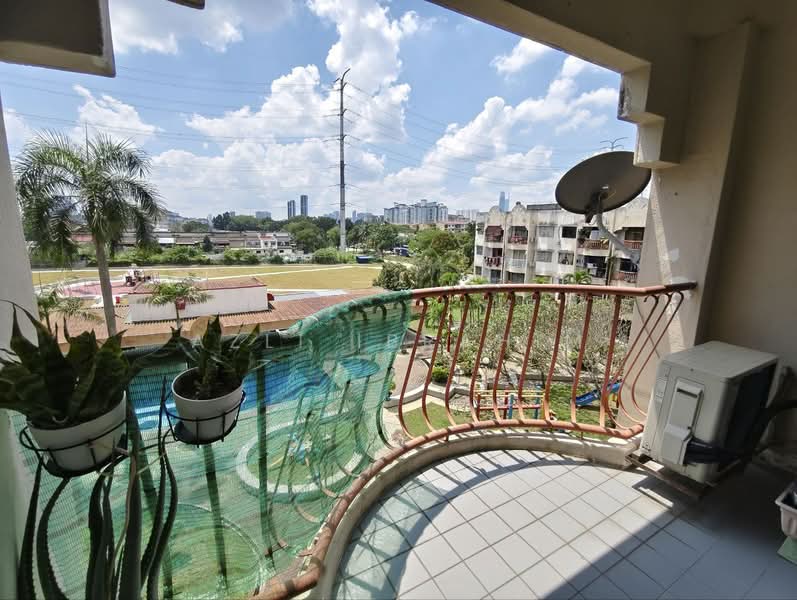 Kondominium untuk Dijual di Bella Vista - Azli Ibrahim - Balcony - PropertyGuru.com.my