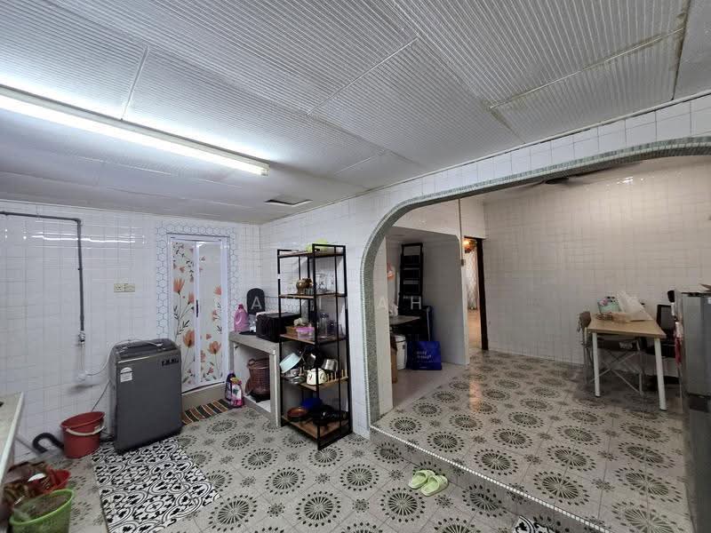 Rumah Teres 2-Tingkat untuk Dijual di Taman Cempaka (Ampang) - Mahirah . - Kitchen - PropertyGuru.com.my