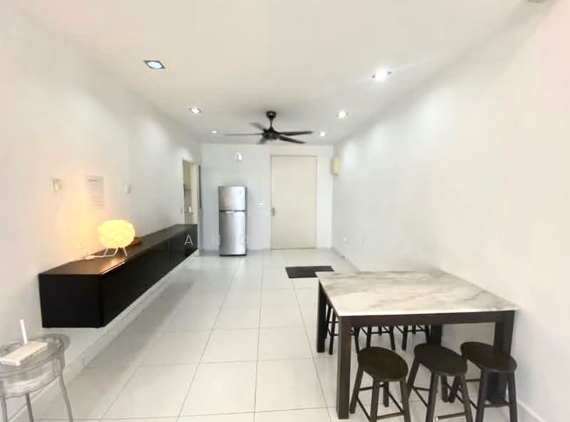 Kondominium untuk Disewa di Elit Heights @ Bayan City - Andy Lee - Living Room - PropertyGuru.com.my