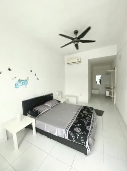 Kondominium untuk Disewa di Elit Heights @ Bayan City - Andy Lee - Bedroom - PropertyGuru.com.my
