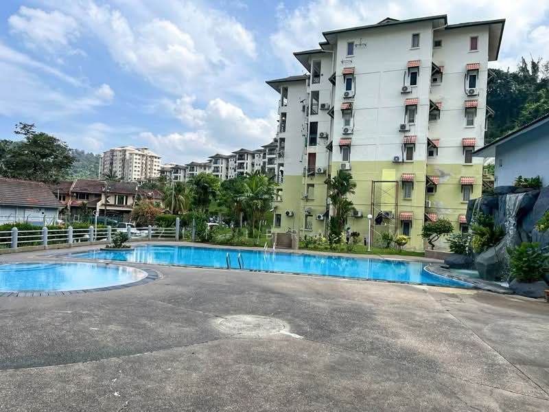 Kondominium untuk Dijual di Mutiara Condominium - Azli Ibrahim - Exterior - PropertyGuru.com.my