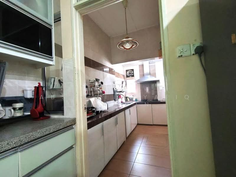 2-storey Terraced House for Sale in Denai Alam (Shah Alam) - Absyarie Syafiq Shahrin - Kitchen - PropertyGuru.com.my