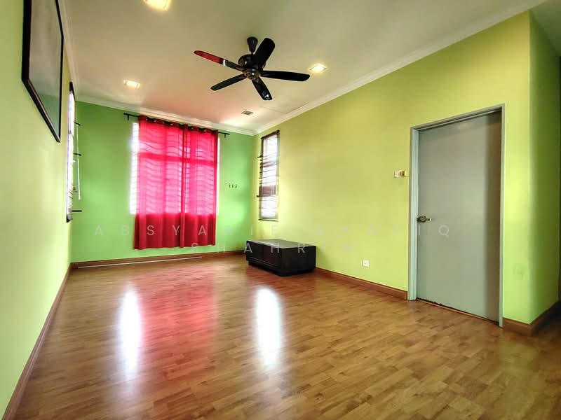2-storey Terraced House for Sale in Denai Alam (Shah Alam) - Absyarie Syafiq Shahrin - Living Room - PropertyGuru.com.my