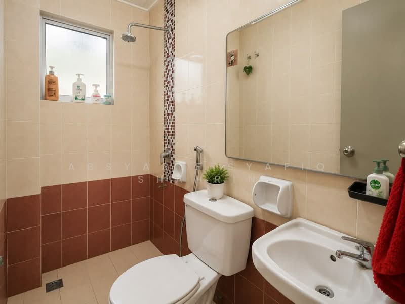 2-storey Terraced House for Sale in Denai Alam (Shah Alam) - Absyarie Syafiq Shahrin - Bathroom - PropertyGuru.com.my