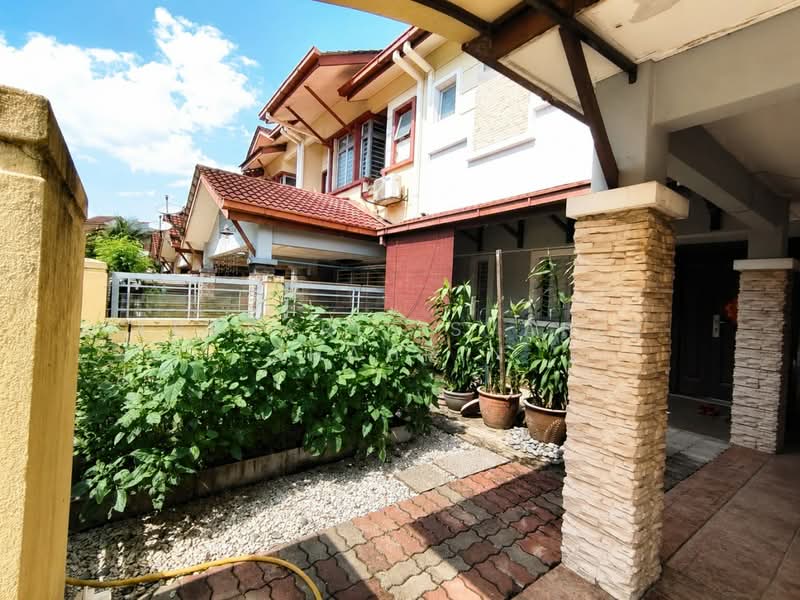 2-storey Terraced House for Sale in Denai Alam (Shah Alam) - Absyarie Syafiq Shahrin - Exterior - PropertyGuru.com.my