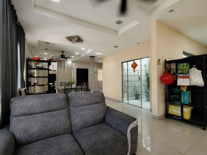 2-storey Terraced House for Sale in Denai Alam (Shah Alam) - Absyarie Syafiq Shahrin - Living Room - PropertyGuru.com.my