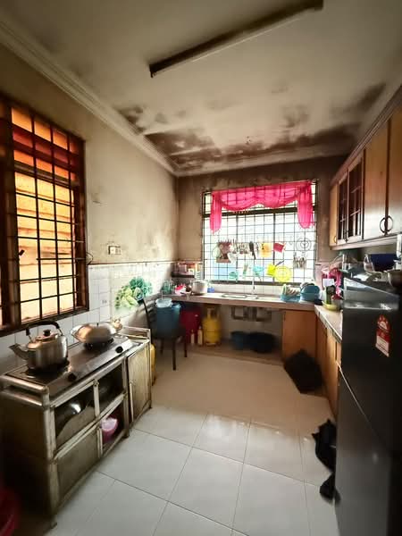 Rumah Teres 1 Tingkat untuk Dijual di Bandar Seri Alam (Masai) - Zoey Lee - Kitchen - PropertyGuru.com.my