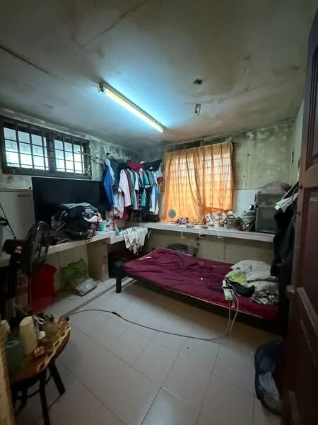 Rumah Teres 1 Tingkat untuk Dijual di Bandar Seri Alam (Masai) - Zoey Lee - Bedroom - PropertyGuru.com.my