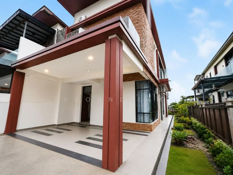 Semi-Detached House for Sale in Bandar Cemerlang (Ulu Tiram) - Yvonne Lim - Exterior - PropertyGuru.com.my
