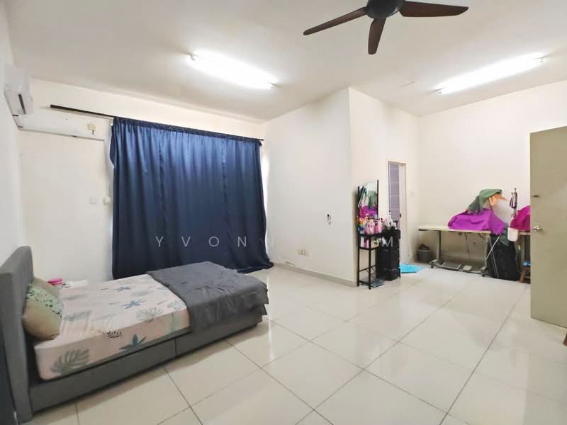 Semi-Detached House for Sale in Bandar Cemerlang (Ulu Tiram) - Yvonne Lim - Bedroom - PropertyGuru.com.my