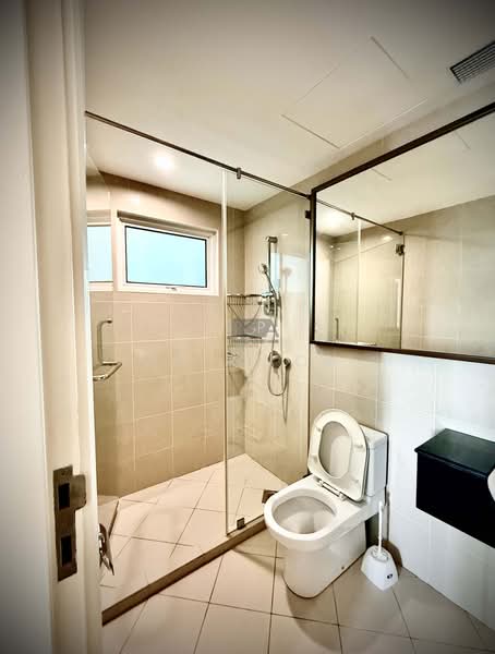 Kondominium untuk Dijual di Mayfair Condominium - KK Kwok - Bathroom - PropertyGuru.com.my