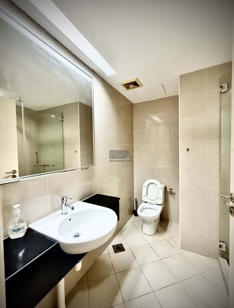 Kondominium untuk Dijual di Mayfair Condominium - KK Kwok - Bathroom - PropertyGuru.com.my