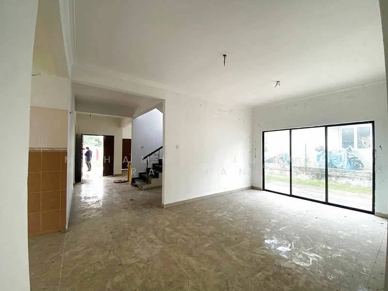Bungalow for Sale in Taman Astana Indah (Bangi) - Muhammad Iqmal Rahiman - Interior - PropertyGuru.com.my