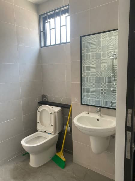 Rumah Teres 2 Tingkat untuk Disewa di Elmina (Shah Alam) - Joey Koh - Bathroom - PropertyGuru.com.my