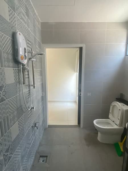 Rumah Teres 2 Tingkat untuk Disewa di Elmina (Shah Alam) - Joey Koh - Bathroom - PropertyGuru.com.my