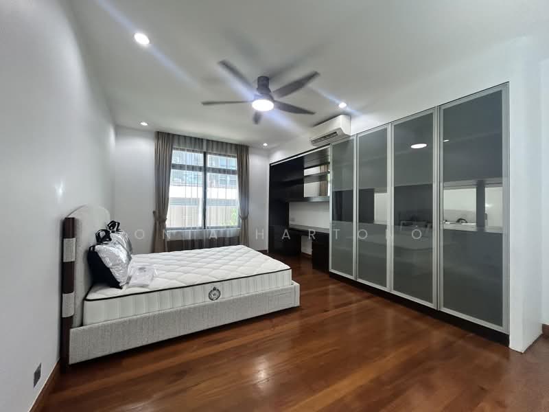Rumah Banglo untuk Disewa di Mont Kiara (Kuala Lumpur) - Sonia Hartono - Bedroom - PropertyGuru.com.my