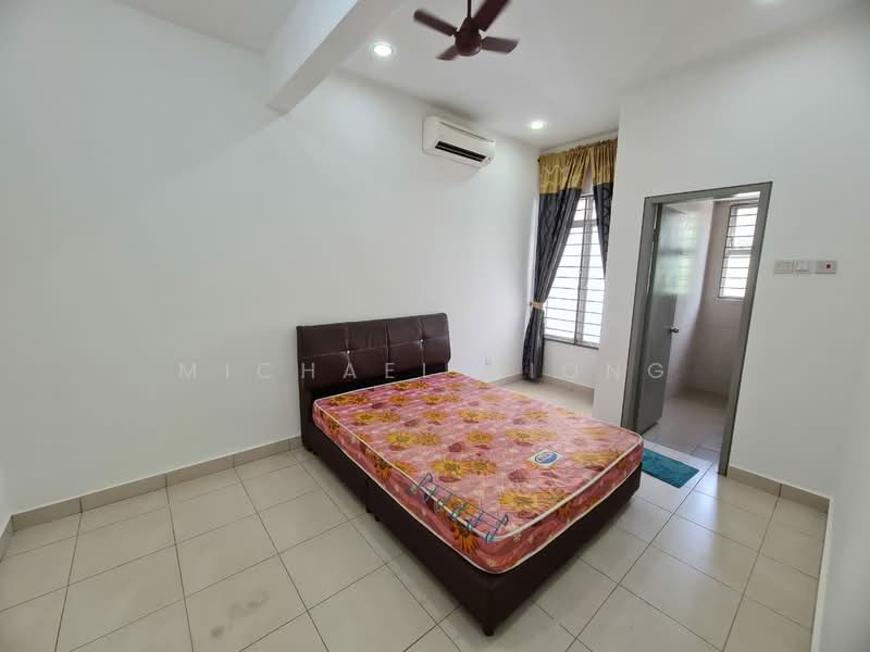 2-storey Terraced House for Rent in Rawang (Selangor) - Michael Siong - Bedroom - PropertyGuru.com.my