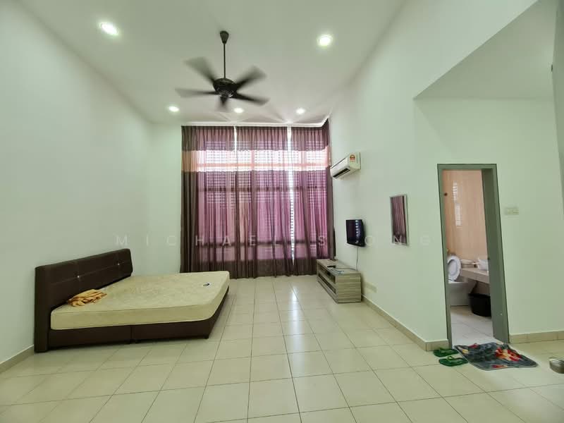 2-storey Terraced House for Rent in Rawang (Selangor) - Michael Siong - Living Room - PropertyGuru.com.my