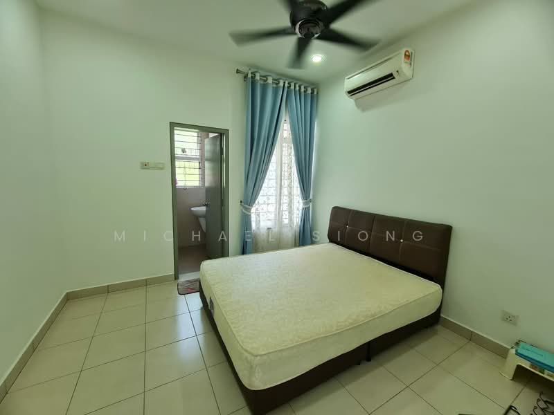 2-storey Terraced House for Rent in Rawang (Selangor) - Michael Siong - Bedroom - PropertyGuru.com.my