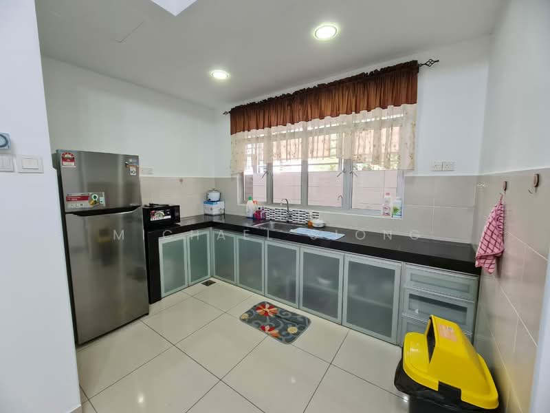 2-storey Terraced House for Rent in Rawang (Selangor) - Michael Siong - Kitchen - PropertyGuru.com.my