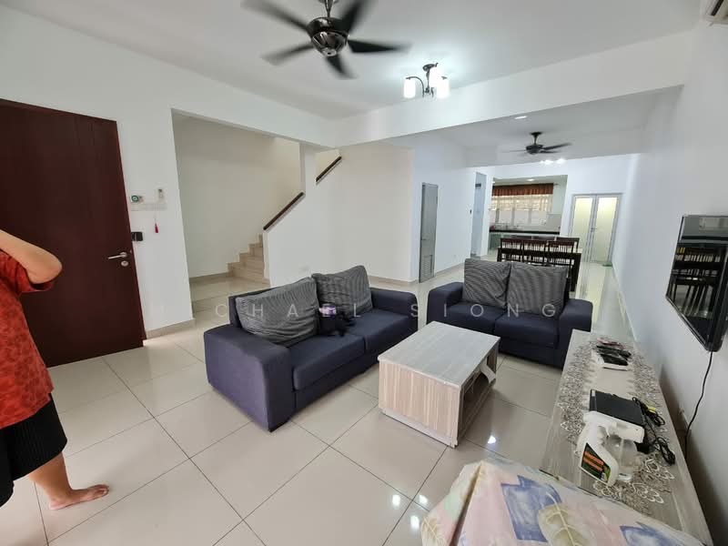 2-storey Terraced House for Rent in Rawang (Selangor) - Michael Siong - Living Room - PropertyGuru.com.my