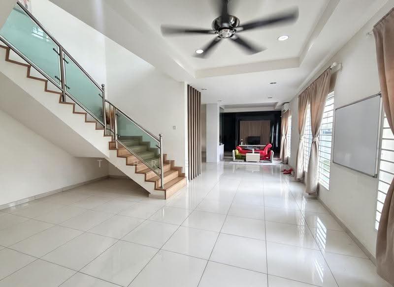 Bungalow House for Sale in Taman Sri Andalas (Klang) - Tabris Wong - Living Room - PropertyGuru.com.my