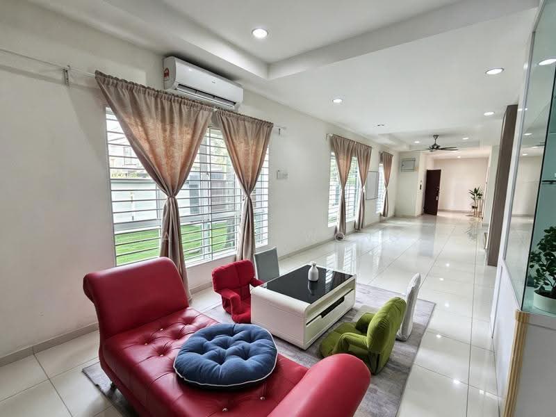 Bungalow House for Sale in Taman Sri Andalas (Klang) - Tabris Wong - Living Room - PropertyGuru.com.my