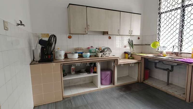 1-storey Terraced House for Sale in Taman Bagan (Butterworth) - Yi Wan Hew - Kitchen - PropertyGuru.com.my