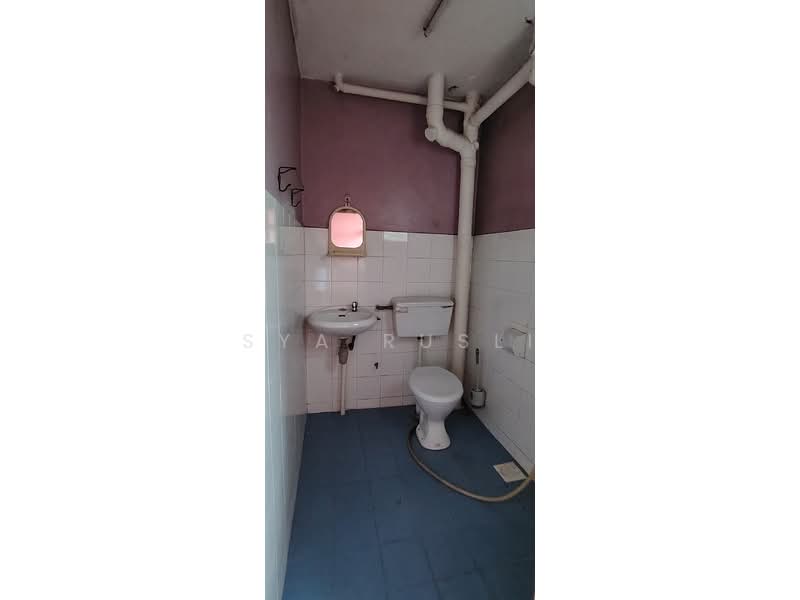 Apartment for Rent at Teratai Apartment - Sya Rusli - Bathroom - PropertyGuru.com.my