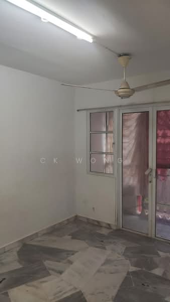 Kondominium untuk Dijual di Genting Court Condominium - CK Wong - Interior - PropertyGuru.com.my