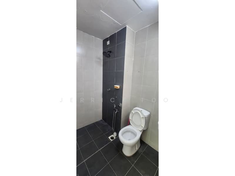 Service Residence for Sale at Ascotte Boulevard - Jerrick Foo - Bathroom - PropertyGuru.com.my
