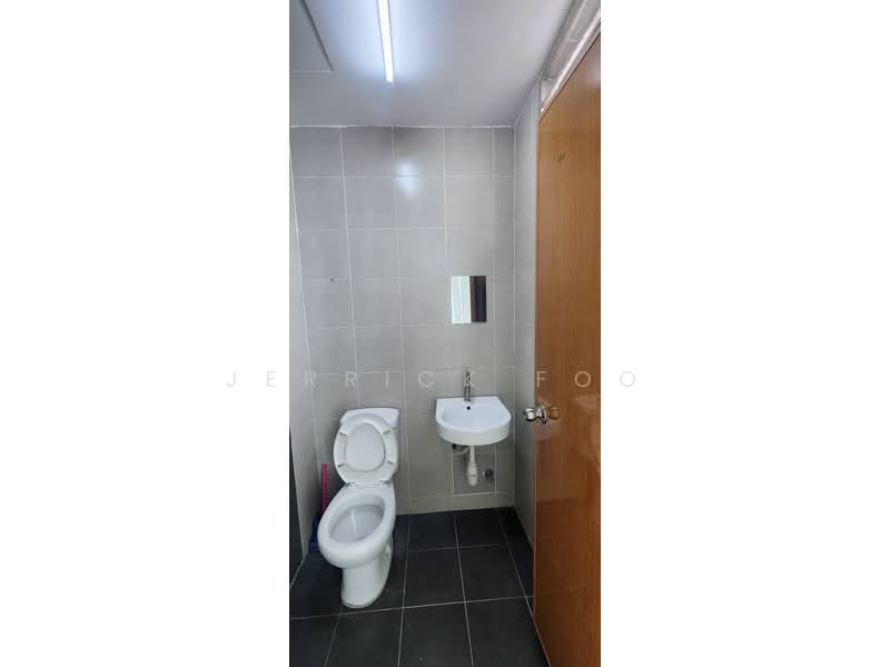 Service Residence for Sale at Ascotte Boulevard - Jerrick Foo - Bathroom - PropertyGuru.com.my